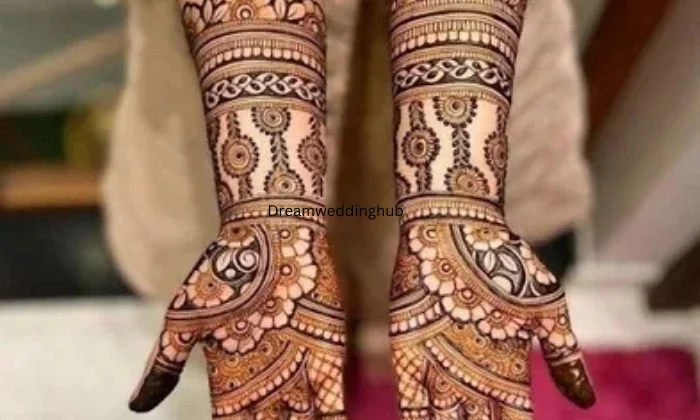 Nidhis mehendi art